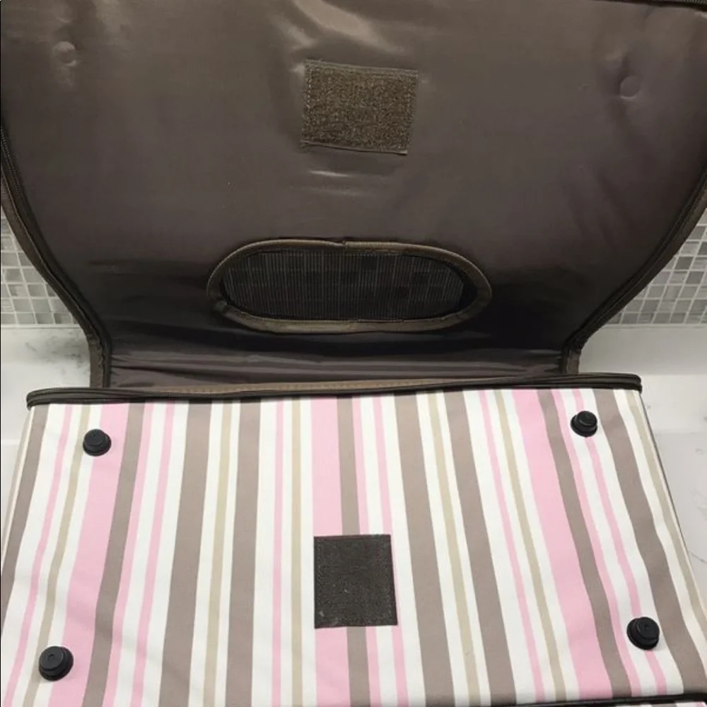 Pet Life' Airline Approved Folding Zippered CAGE C